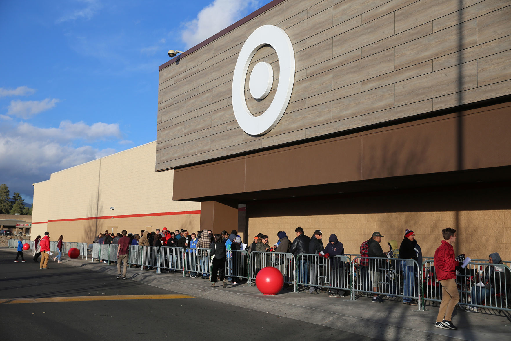 2018: Bargain Hunters